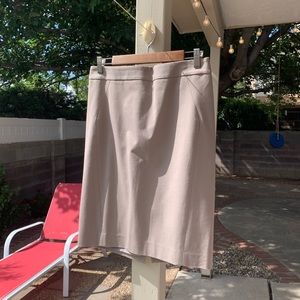 Ann Taylor LOFT taupe stretchy pencil skirt size 6